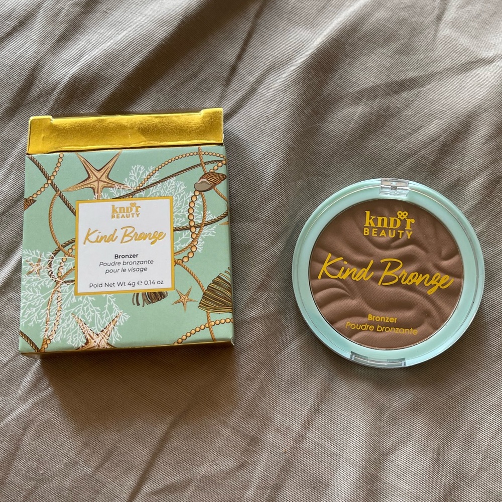 NIB KNDR Beauty Kind Bronze BLISSFUL BRONZE Bronzer
